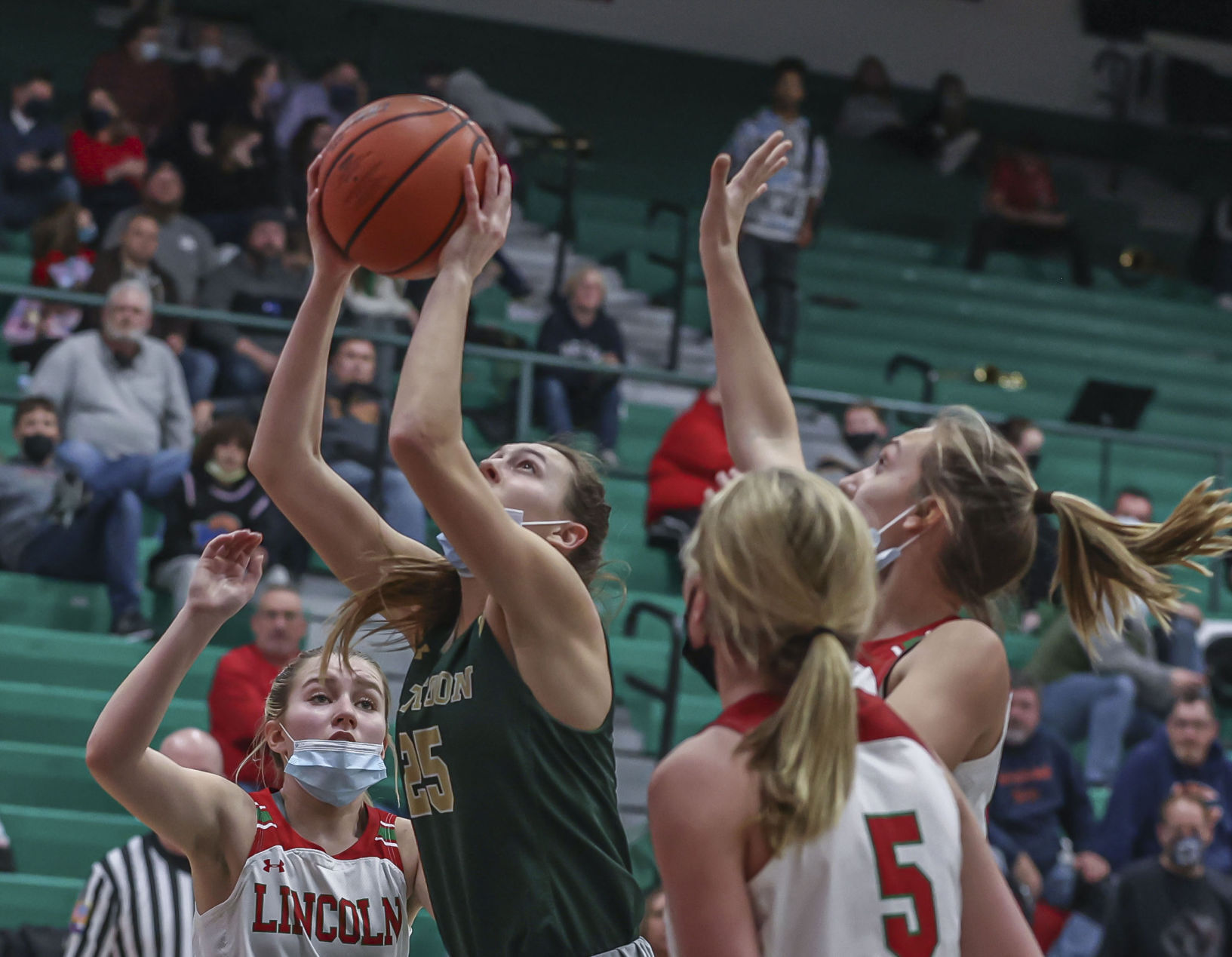 Mattoon girls at Lincoln 20 011422.JPG